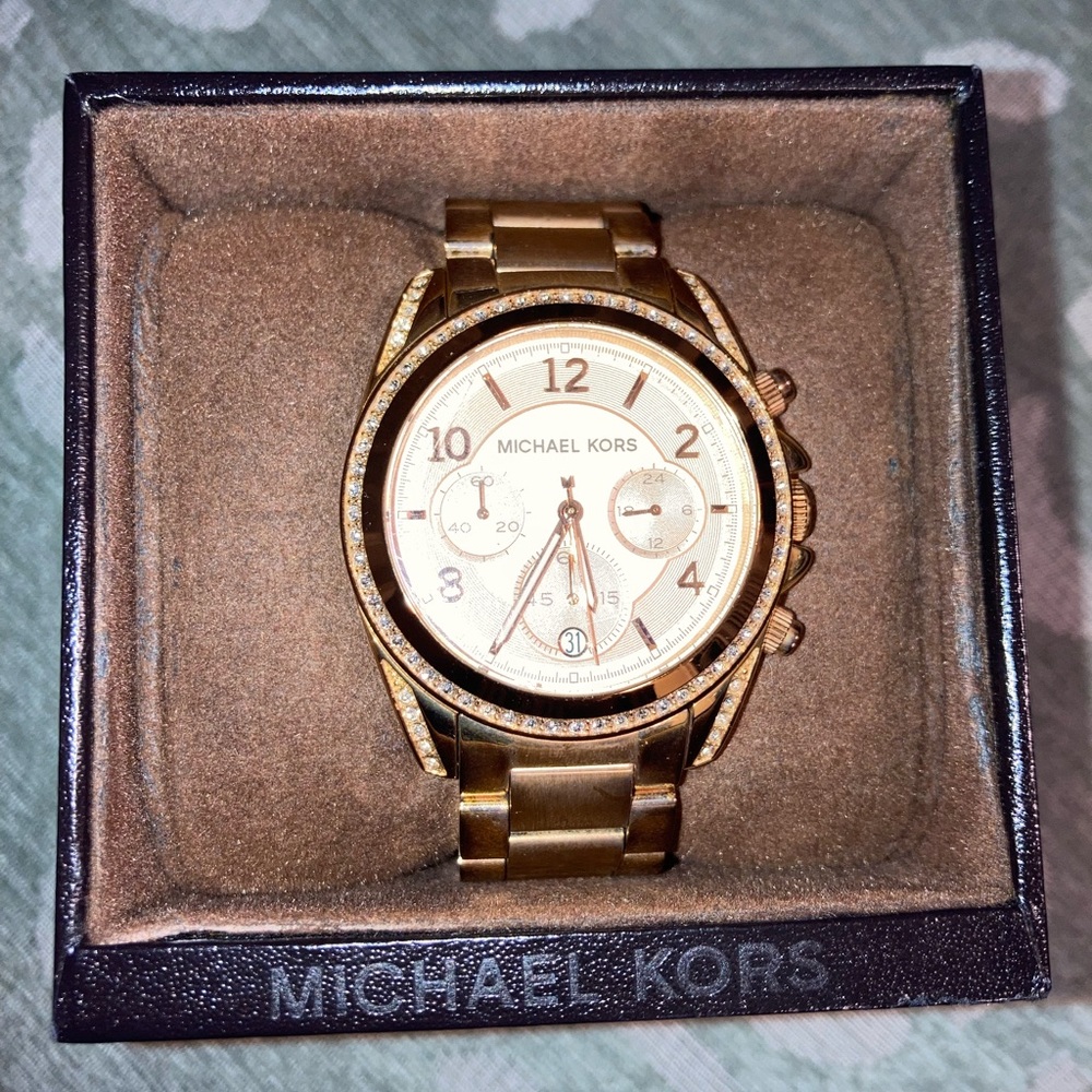Michael Kors Watch - Picture 7 of 7